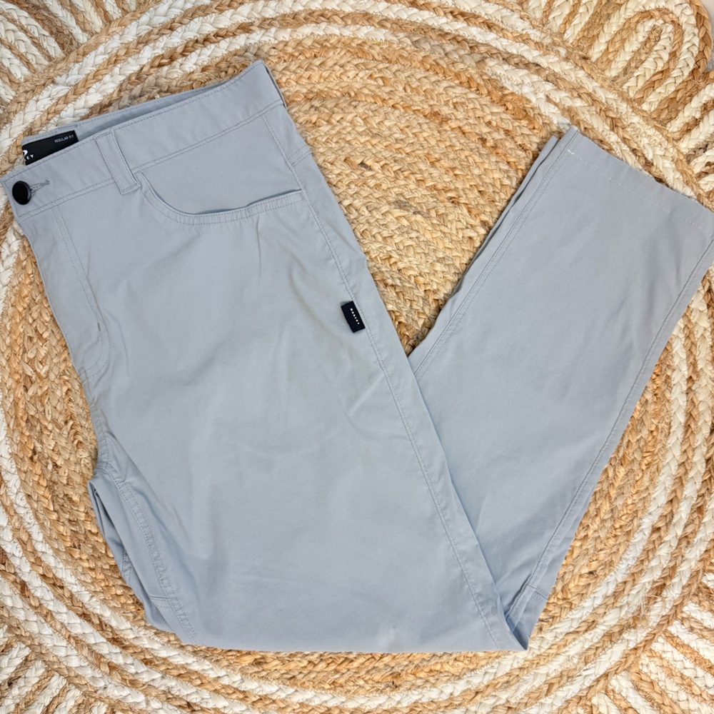 🌾‎ Oakley Lightweight Golf Pants in Grey